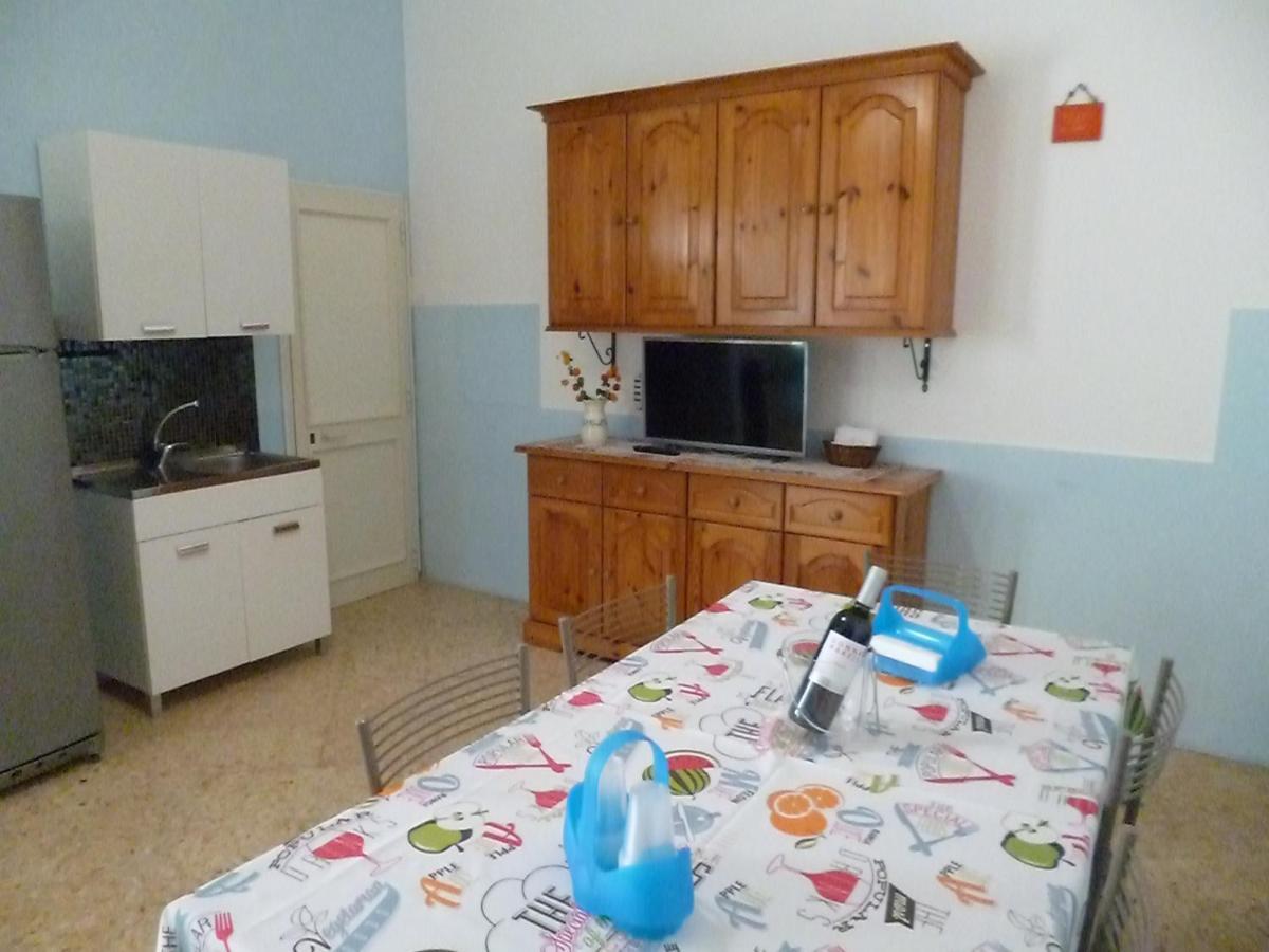 Villa Casa A 30 M Dal Mare Sant Isidoro  Exterior foto