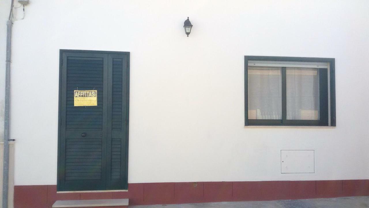 Villa Casa A 30 M Dal Mare Sant Isidoro  Exterior foto